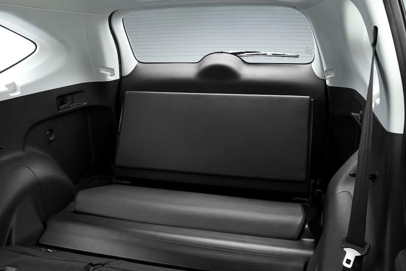 Honda offers a detachable Third Row Seat for the CRV awesome.